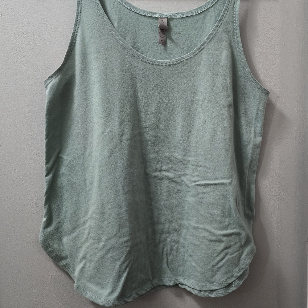 Tank Top - Picture 3 of 4